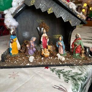 Nativity Scene Holiday Decor